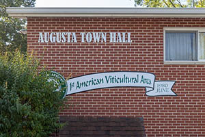 Augusta Town Hall 300x200 1 xfoMWL.tmp